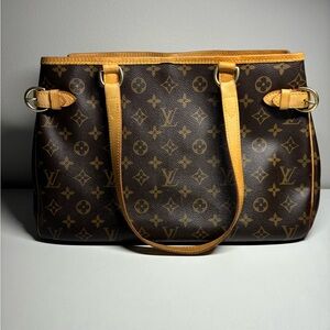 Authentic Louis Vuitton purse.